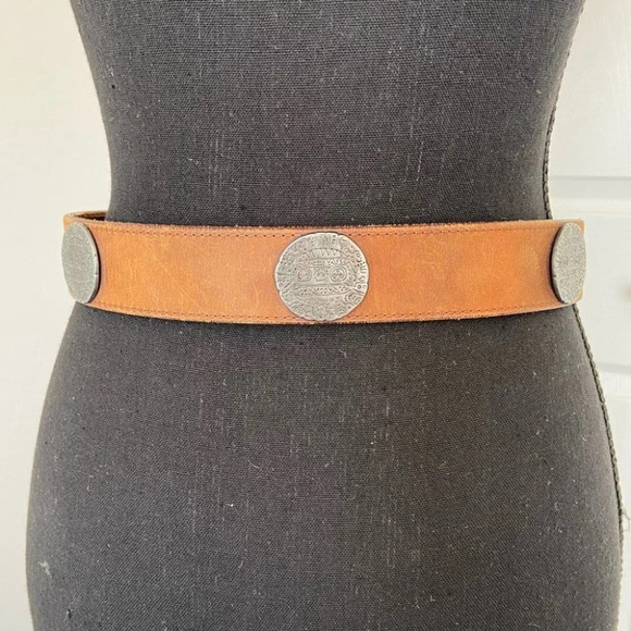 Vintage Kudos Boho Western Leather Belt - Picture 3 of 14